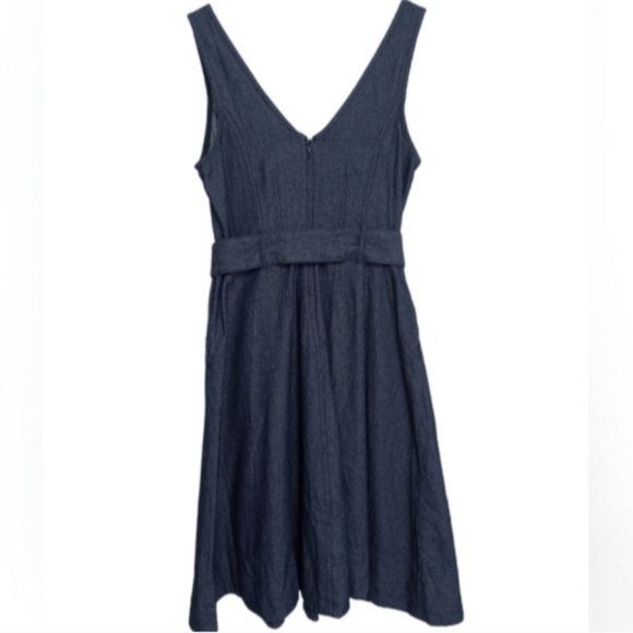 NWT Banana Republic Denim V-Neck Dress, size 4 - Picture 3 of 16